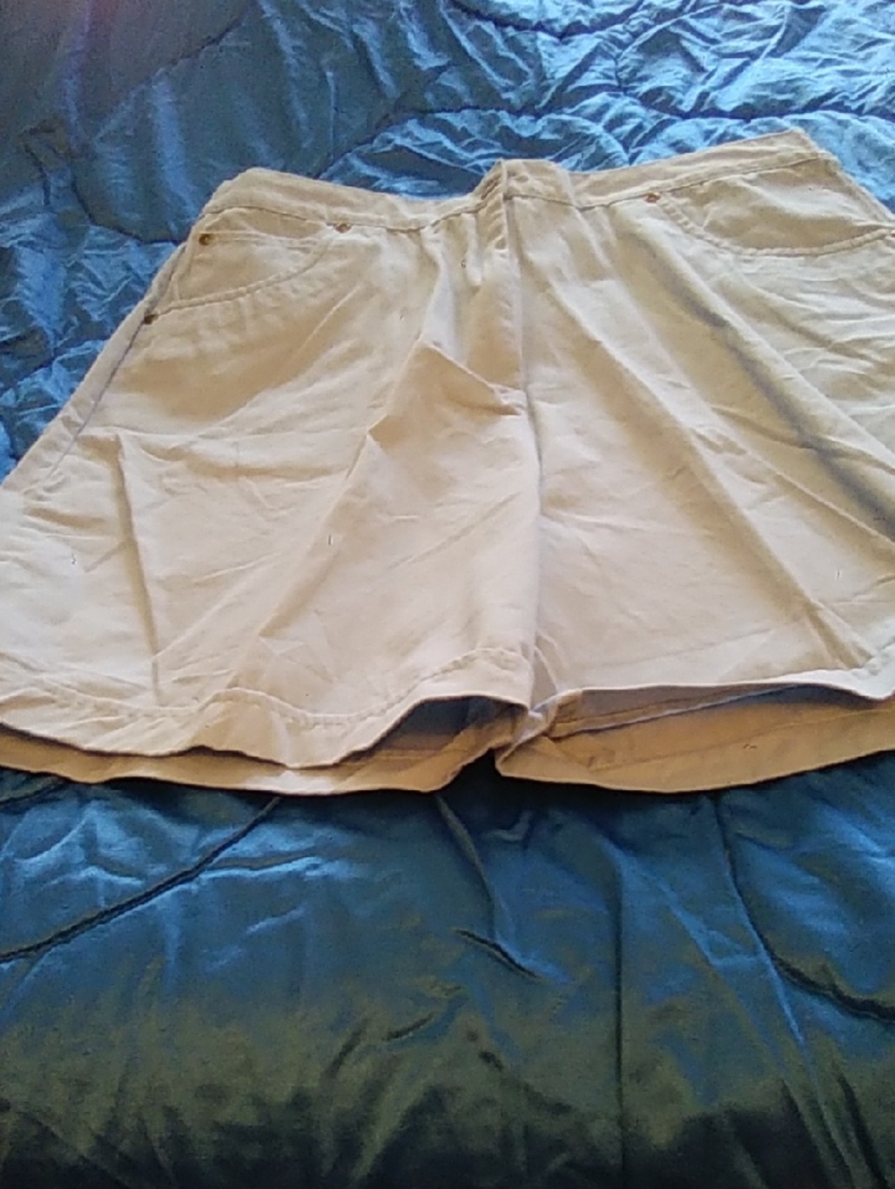 Beige Casual Skirted Shorts